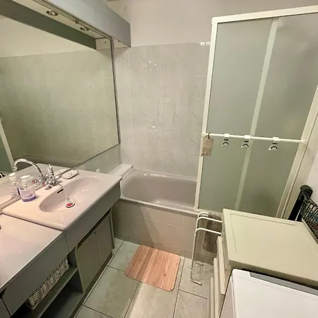 T3 A 150m De La Plage, Proche Centre, Avec Garage Et Loggia - D'olonne - Fr-1-92-562 *